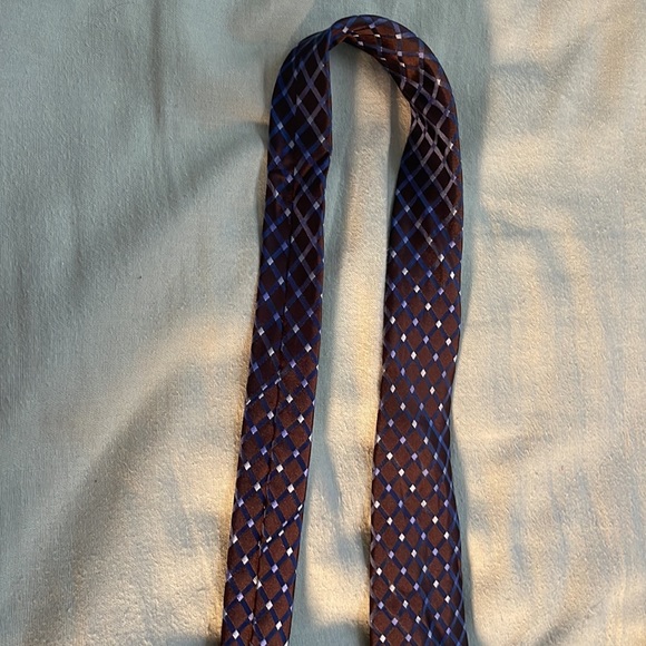 This is a Madison tie - Picture 3 of 4